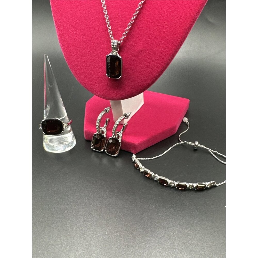 Avon Studio 1886 Majestic Mauve - Necklace, Earrings, Ring (Size 10) & Bracelet